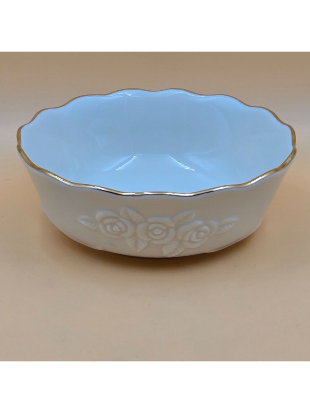 Lenox Rosebud Collection 5 Inch All Purpose Bowl Ivory Gold Trim Embossed Roses